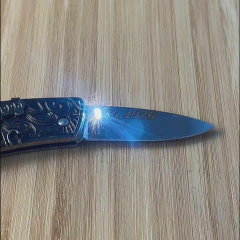 Personalized Cool Belt Buckle – Custom Text Engraved on the Back